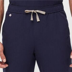 Figs Mens Tansen Jogger Scrub Pants™ size small, short